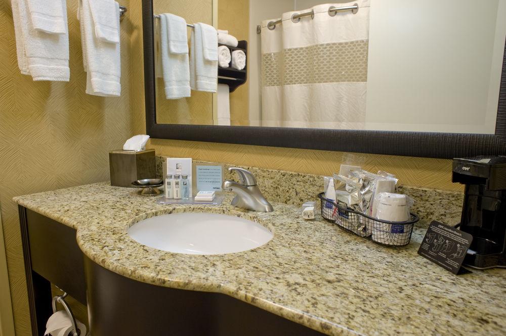 Hampton Inn Starkville Esterno foto