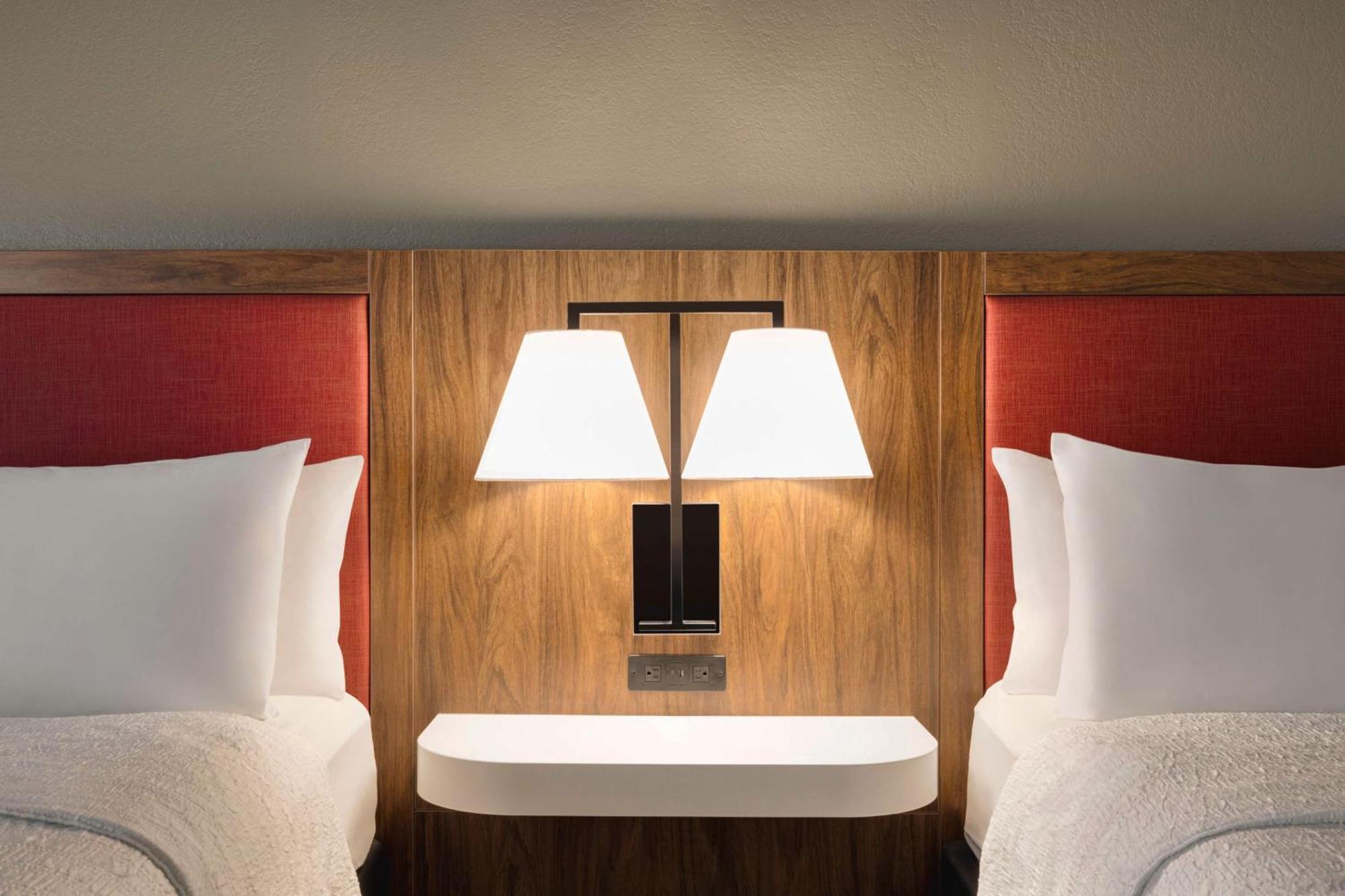 Hampton Inn Starkville Esterno foto