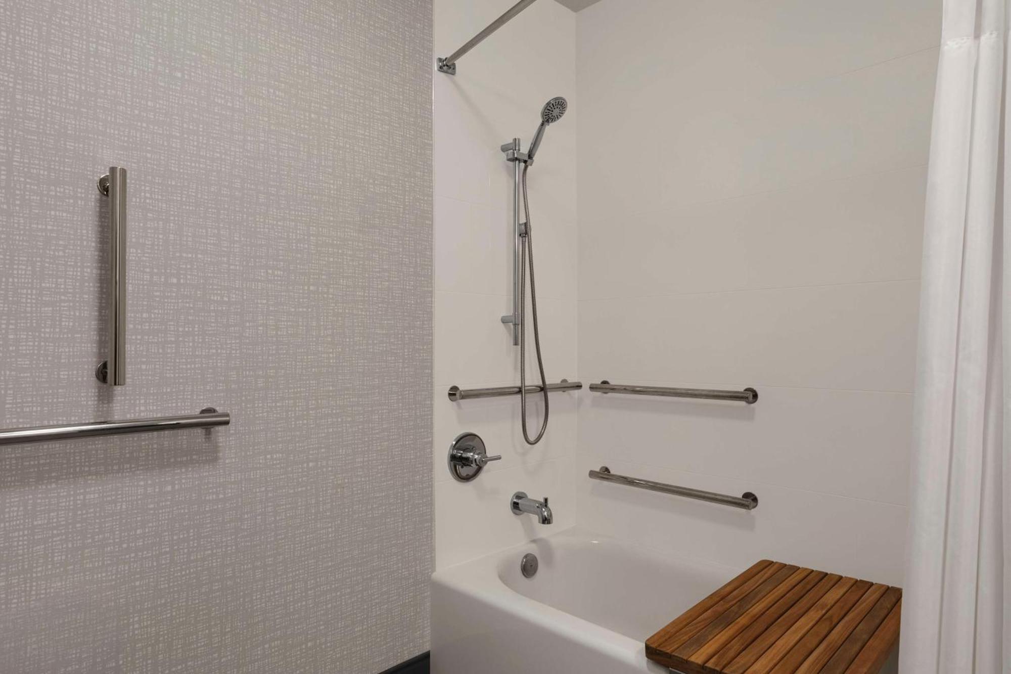 Hampton Inn Starkville Esterno foto