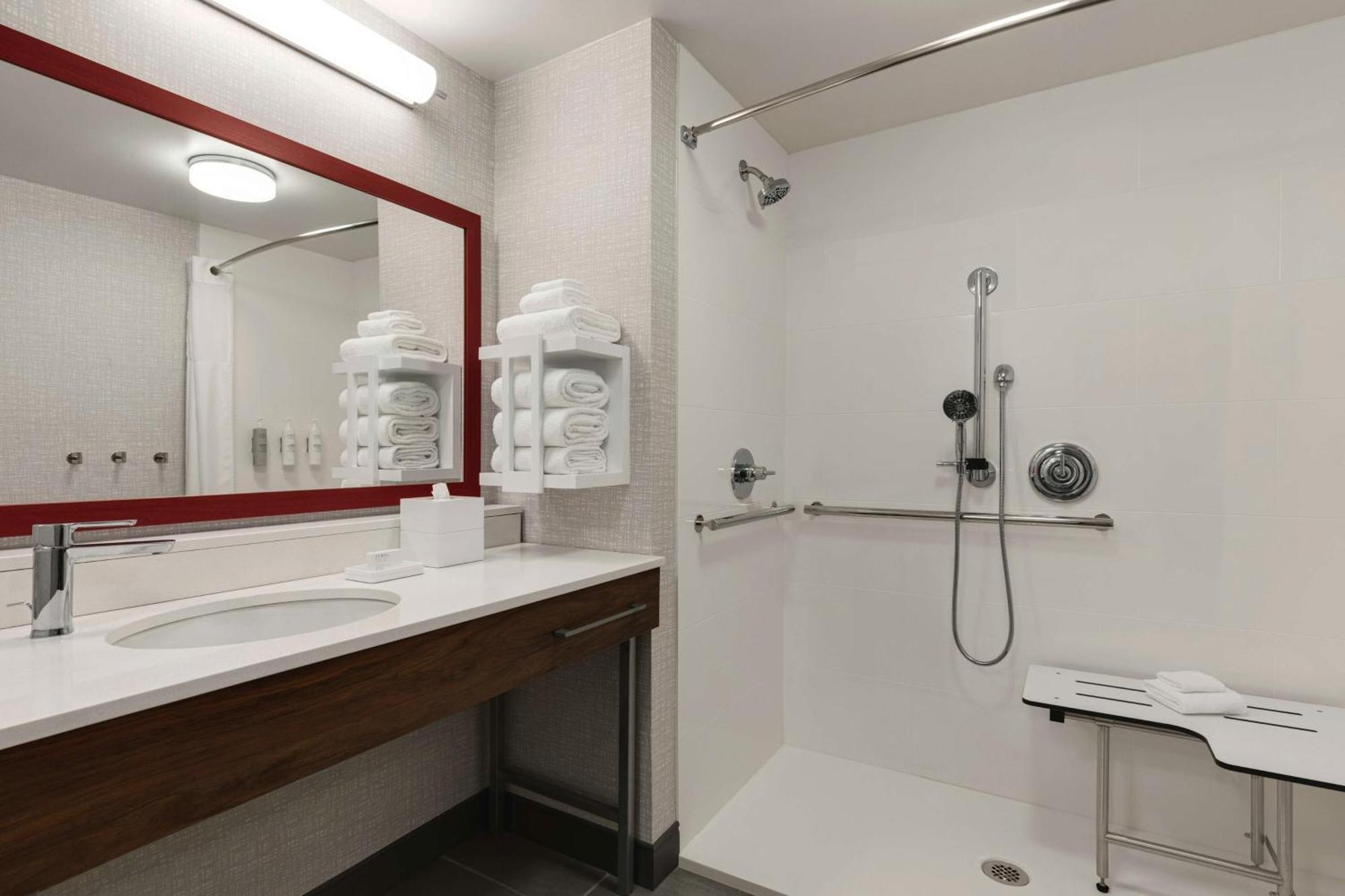Hampton Inn Starkville Esterno foto