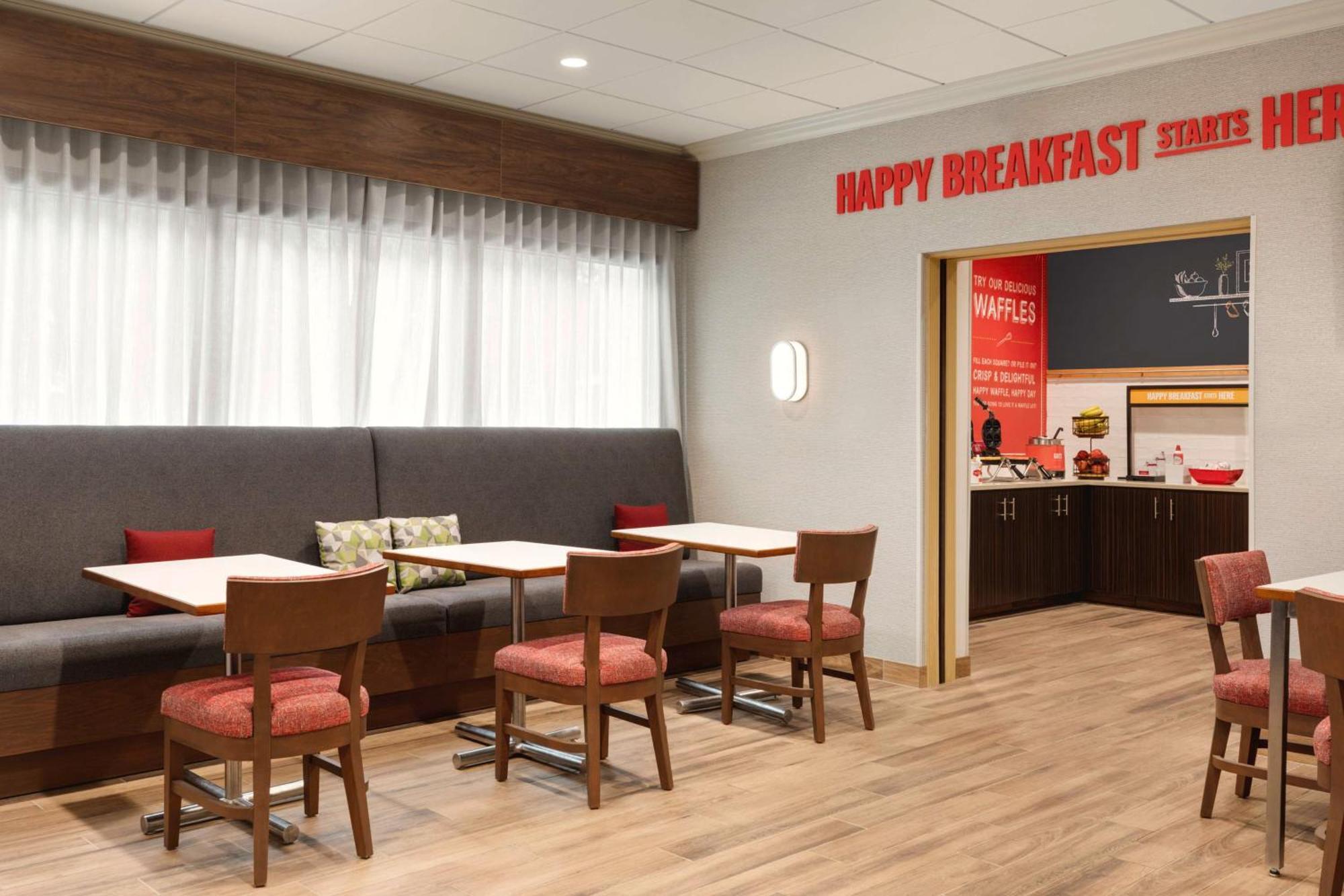 Hampton Inn Starkville Esterno foto