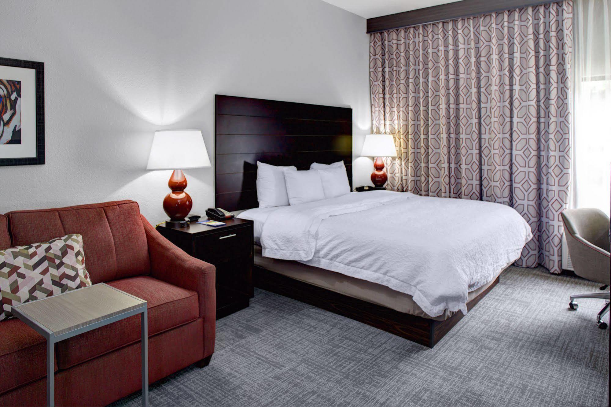 Hampton Inn Starkville Esterno foto
