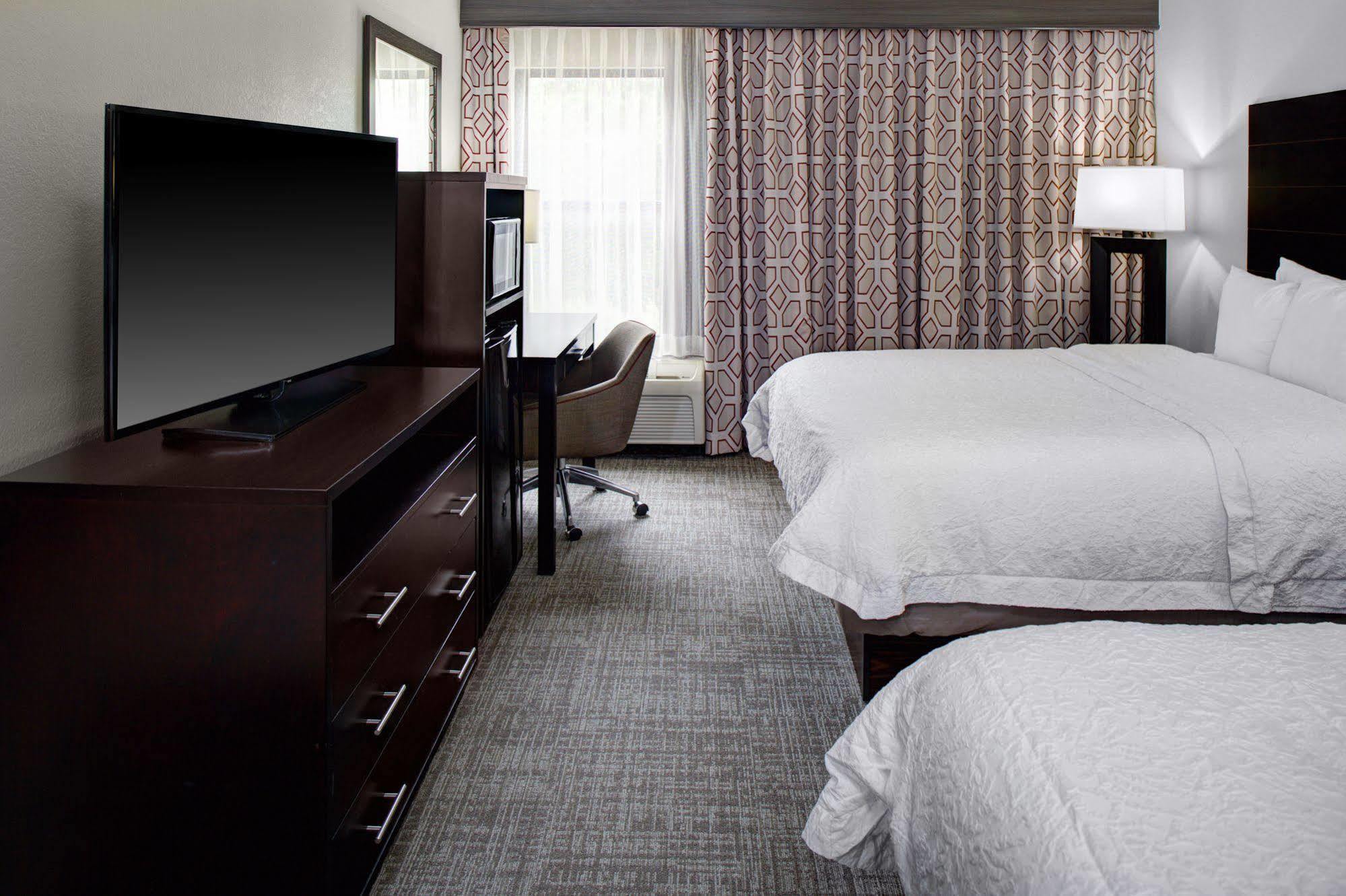 Hampton Inn Starkville Esterno foto