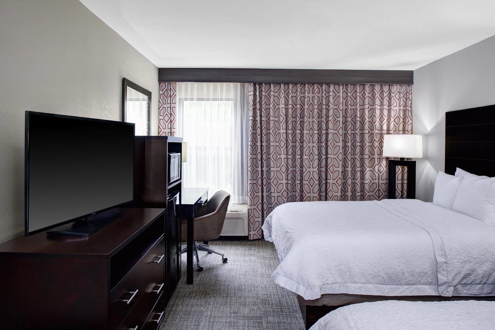 Hampton Inn Starkville Esterno foto