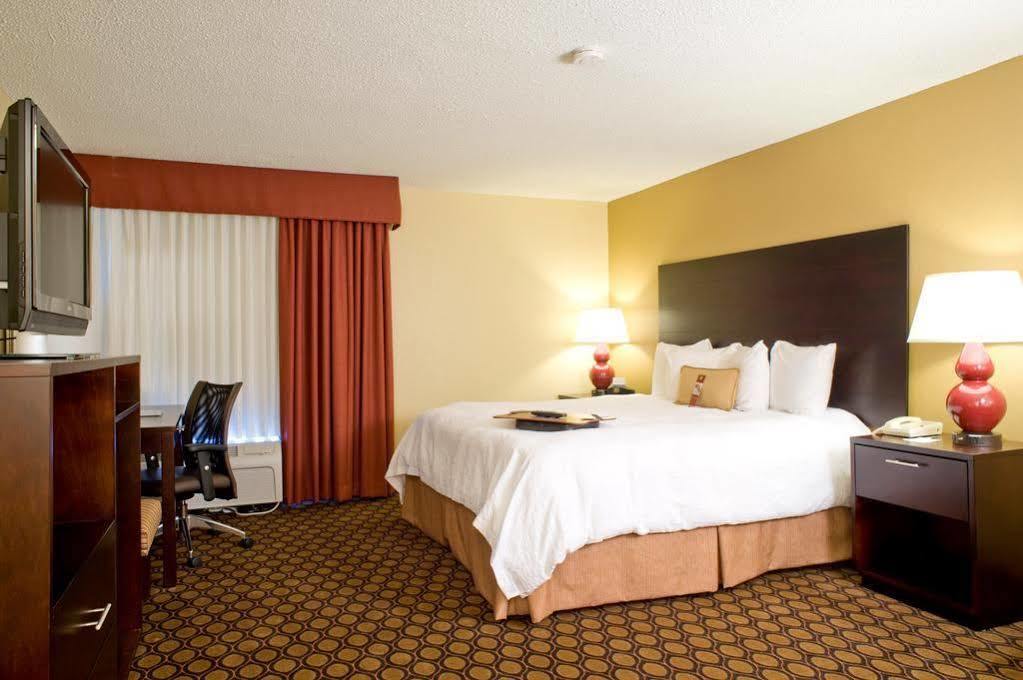 Hampton Inn Starkville Esterno foto